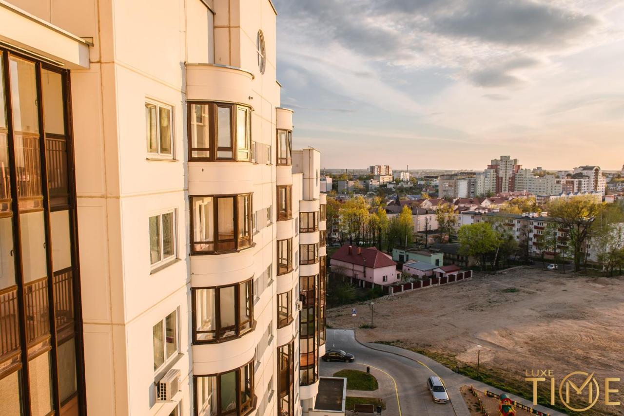 Bright Apartment 9Th Floor Lxt By غروندو المظهر الخارجي الصورة